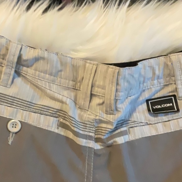 Volcom Gray Striped Shorts - Picture 5 of 6